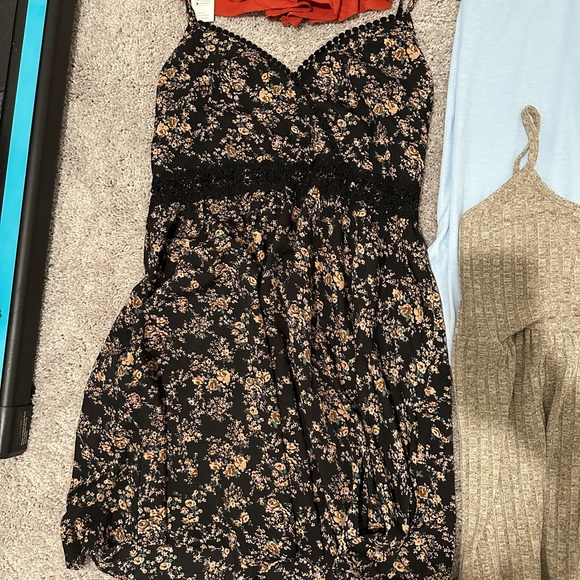 Brand New Women’s Large Swimsuit Coverup - Picture 2 of 5